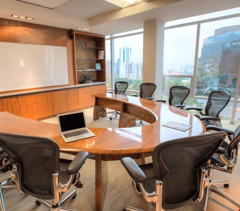 IOS Offices - Torres IOS Campestre