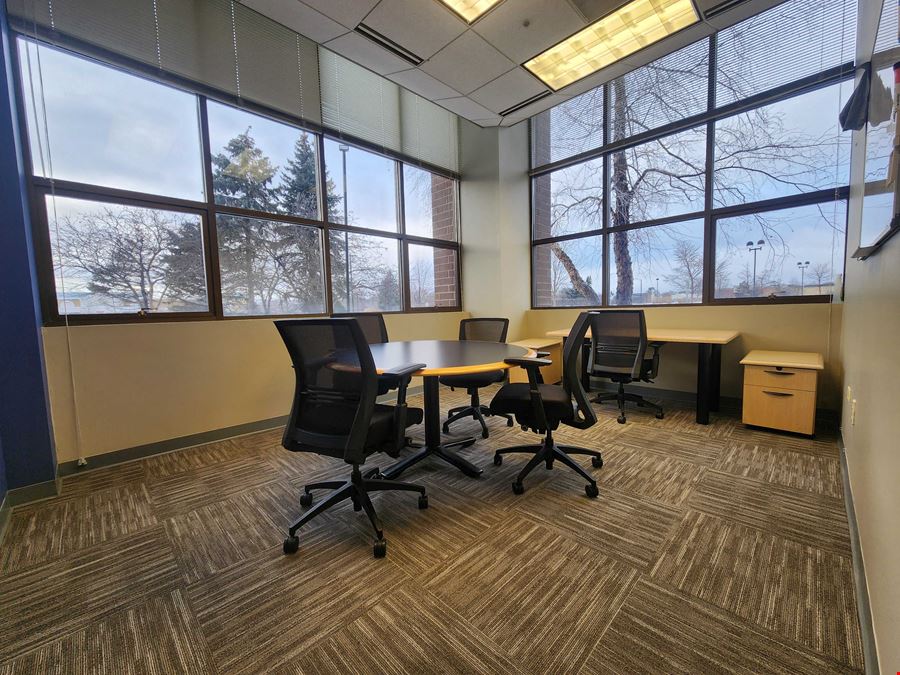 Corner Window Suite