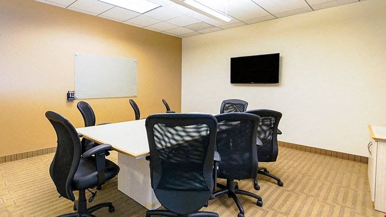 8 Person Meeting Room