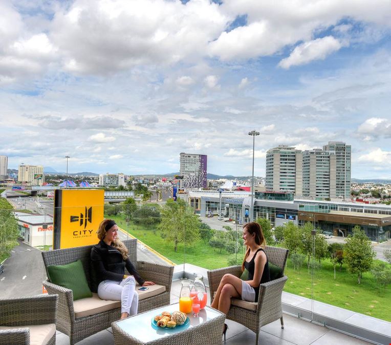 IOS Offices - City Angelópolis