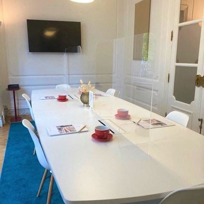 Interoffices - Topos - Louise