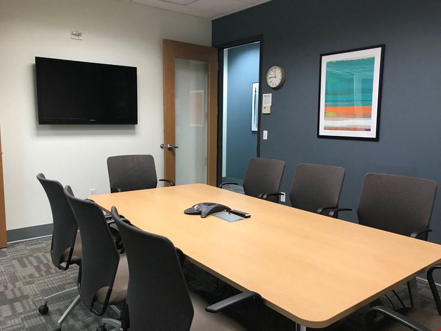 Long's Peak Room