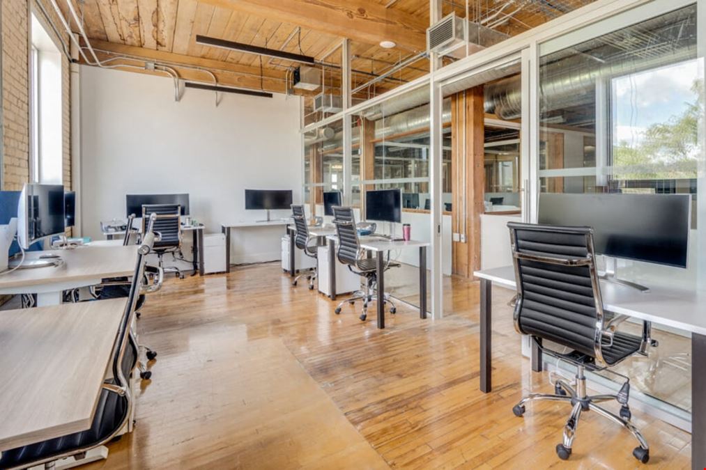 Medium Team Office