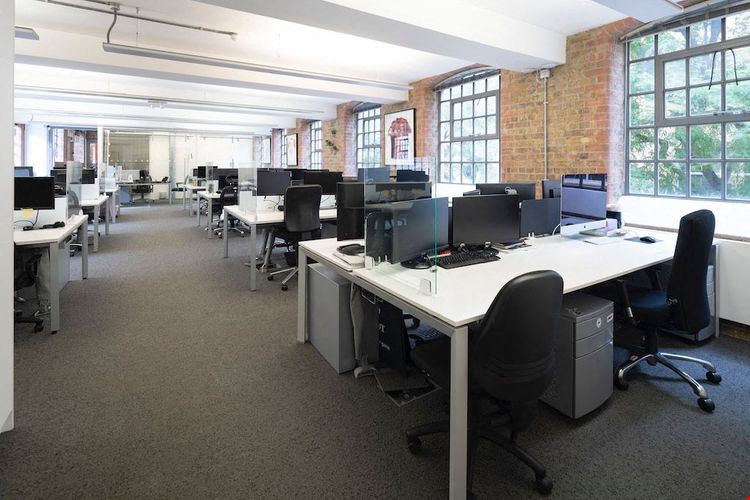 Kitt - 1 Boundary Row