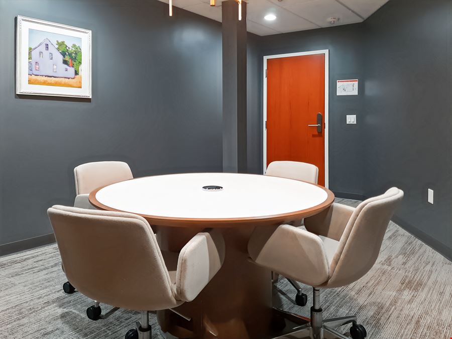 WI, Bayside - Brown Deer Rd