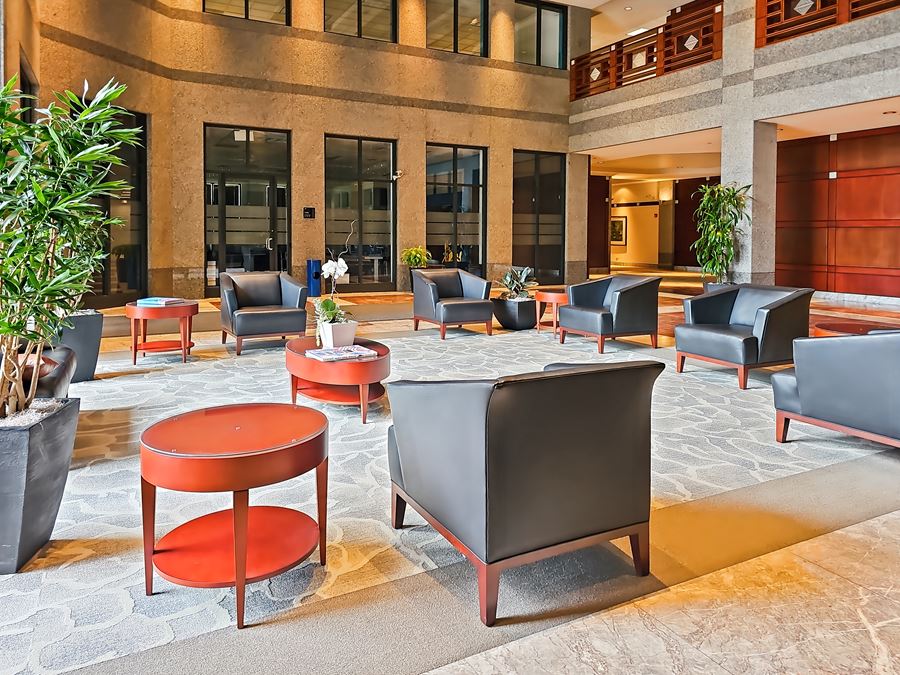 IL, Buffalo Grove - E Lake Cook Rd