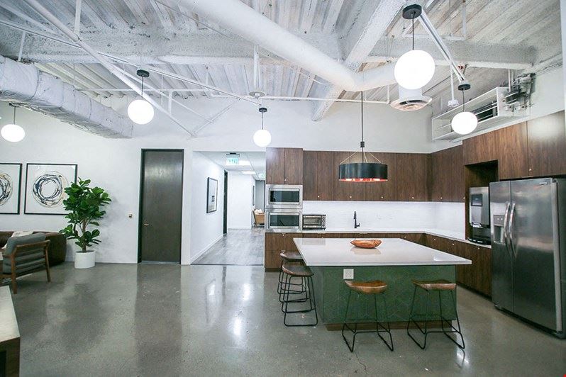 WC2 - Woodland Hills California