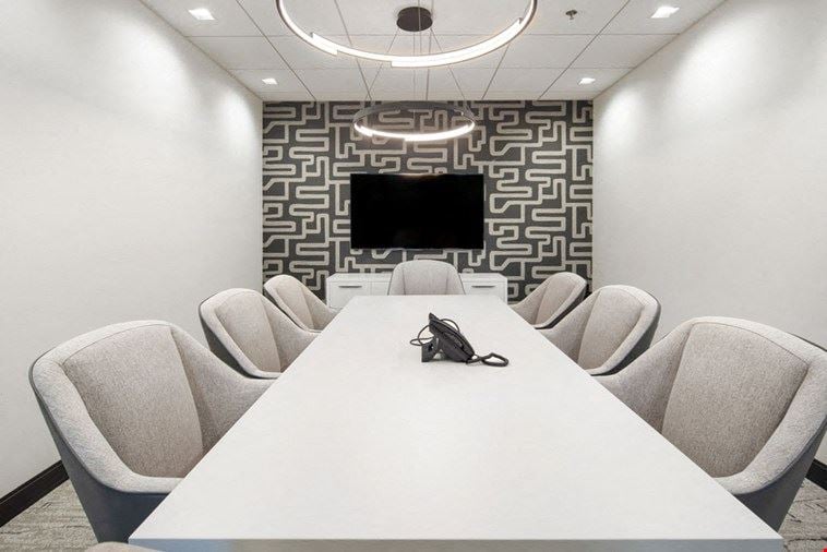 8 Person Meeting Room