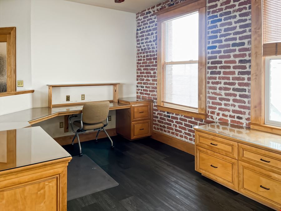 CA, Bakersfield - Eye St.