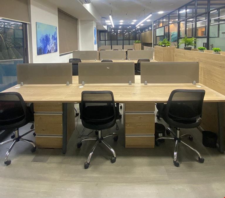 The Executive Spaces - Rustomjee Central Park