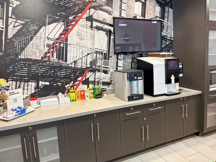 Regus - New York City - SoHo Hudson Square