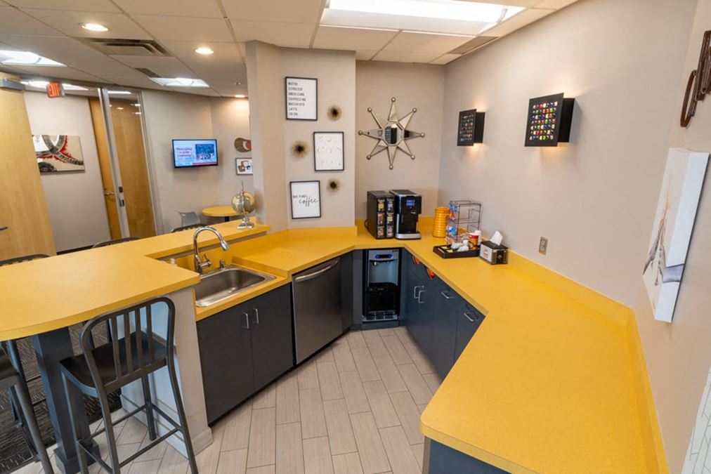 OffiCenters - Bloomington West