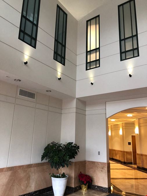 12 South Summit Avenue