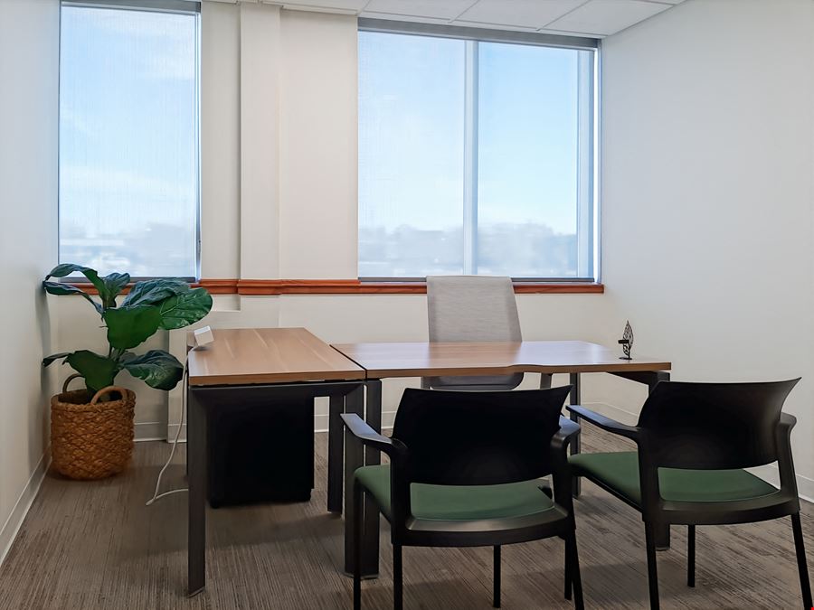 WI, Bayside - Brown Deer Rd