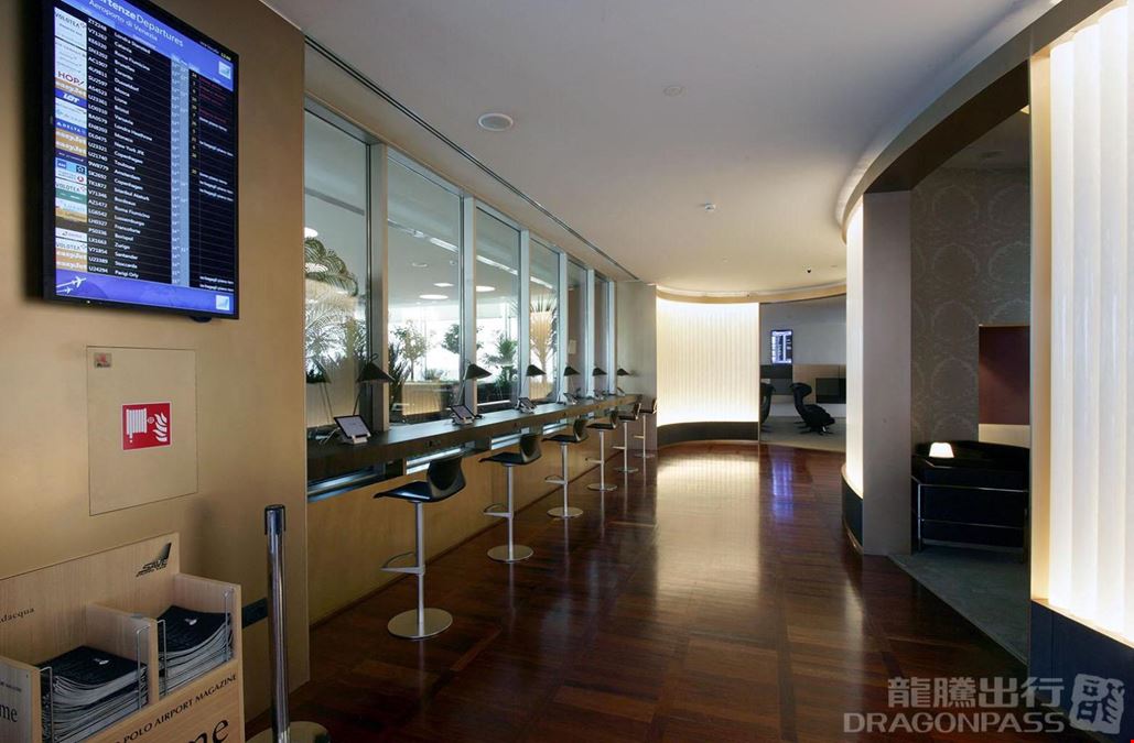Marco Polo Club Marco Polo Airport Main Terminal