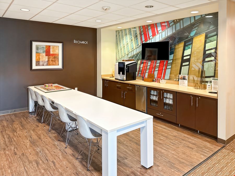 NC, Greensboro - Green Valley Office Park