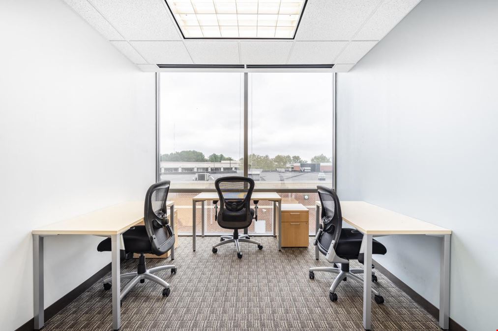 MD, Pikesville - Woodholme Center