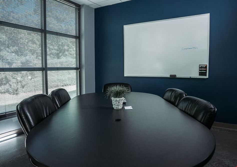 Constellation Meeting Room for 6