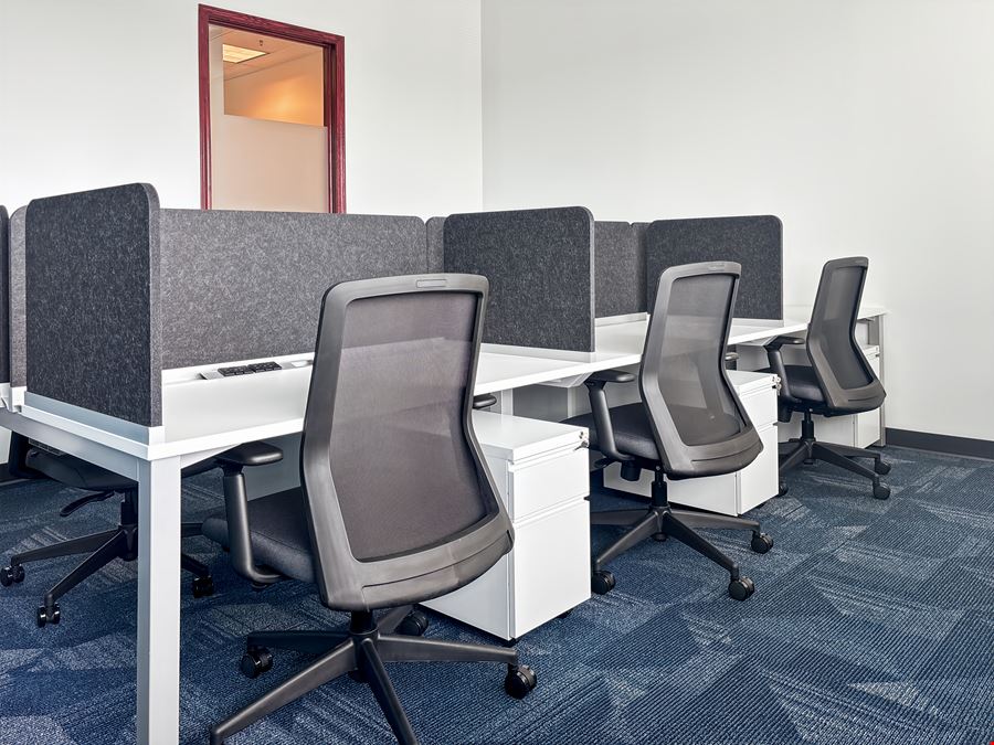 IL, Naperville - Wall St