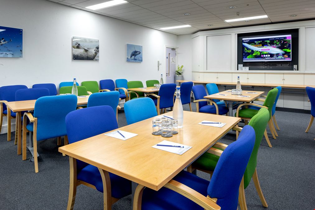 Business Centre @ The Deep