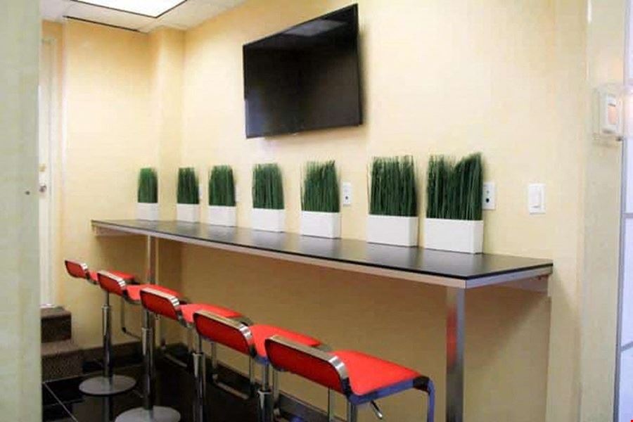 Jay Suites 34th Street