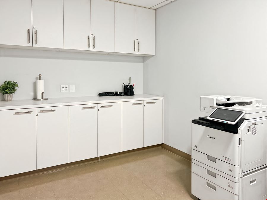 CT, Darien - Old Kings Hwy