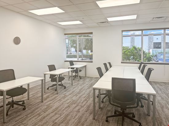 FL, Daytona Beach - Concierge Blvd