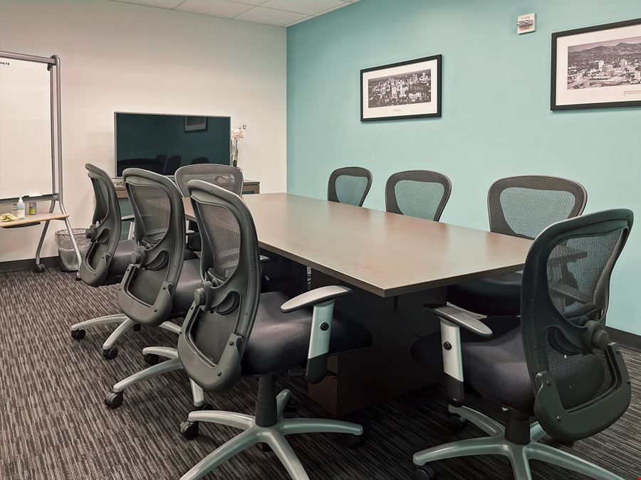 WA, Renton - Triton Towers Three