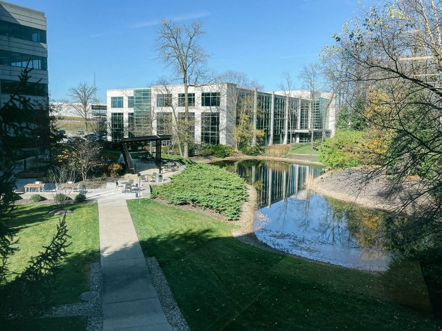 Carr Workplaces - Parkwood Crossing