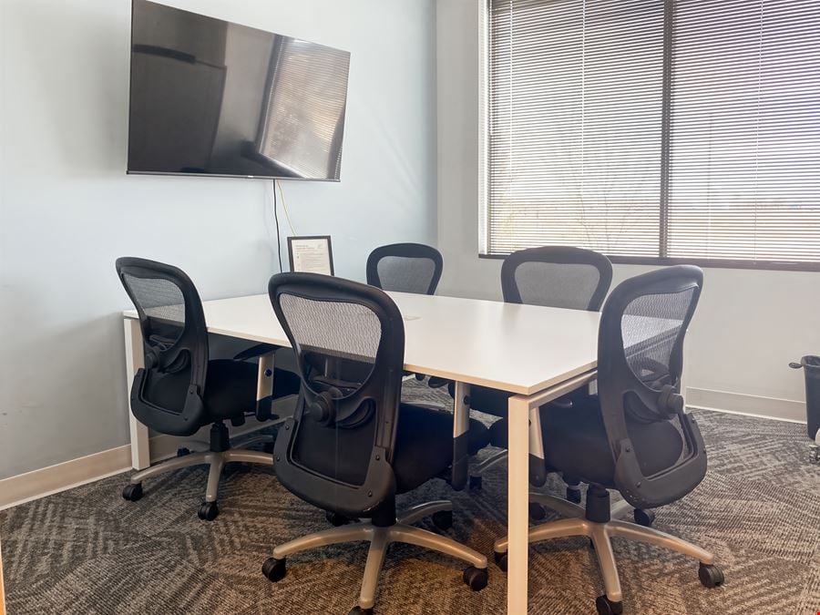 IL, Warrenville - Cantera