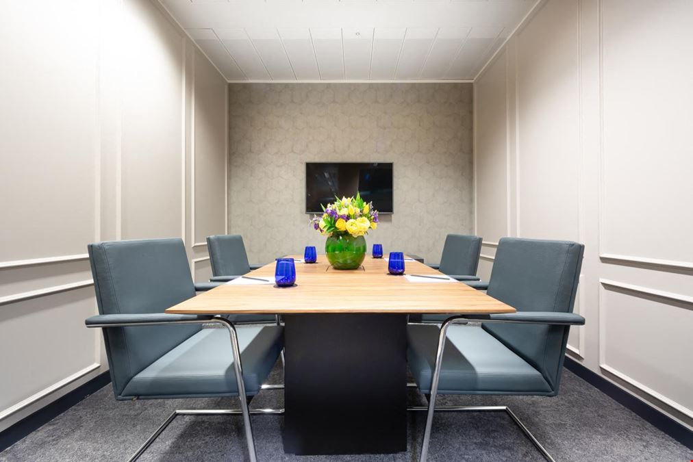 Landmark: Cannon Place - Cannon Street