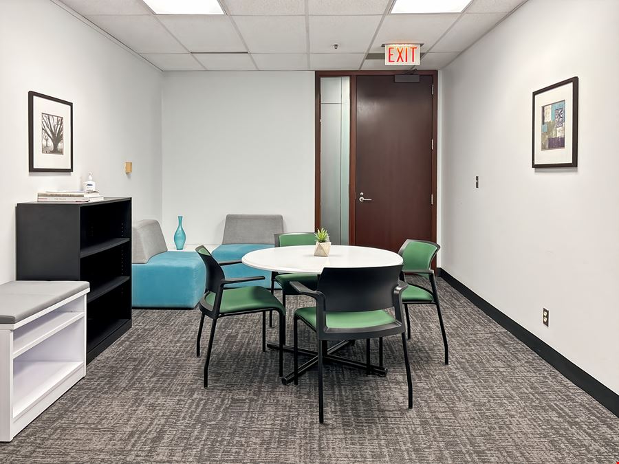 MI, Troy - Troy Liberty Center