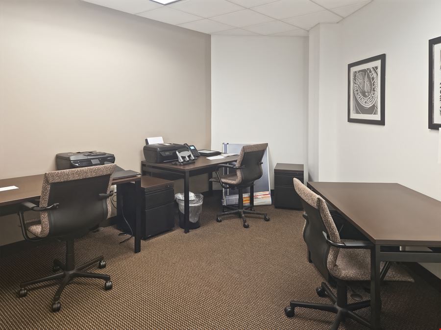Regus - Kansas City - South
