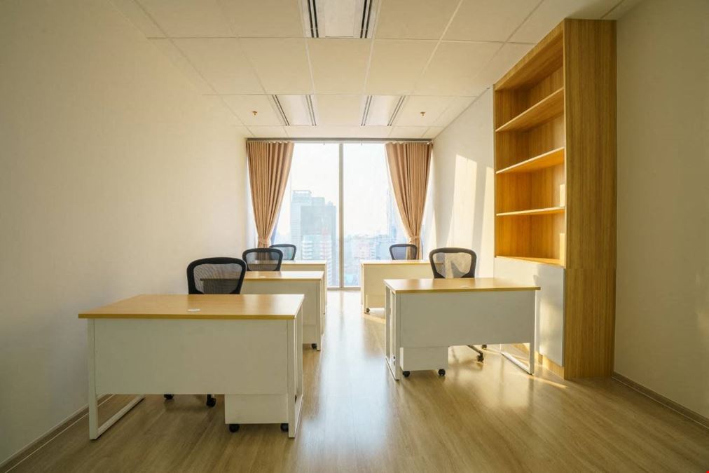 Linuxx Serviced Offices - Vanissa Building 24th Floor