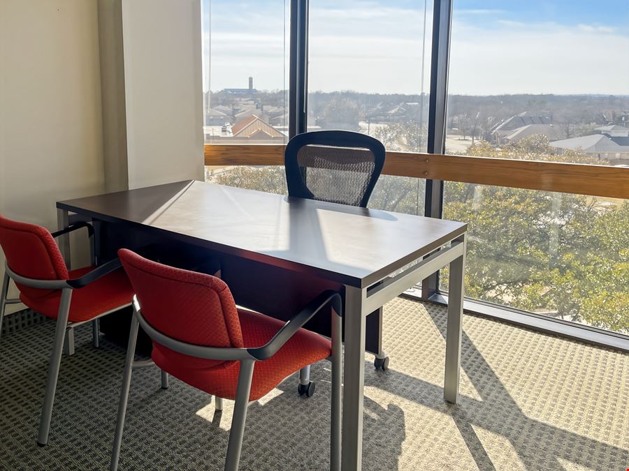 Regus - Bedford - 1600 Airport Freeway