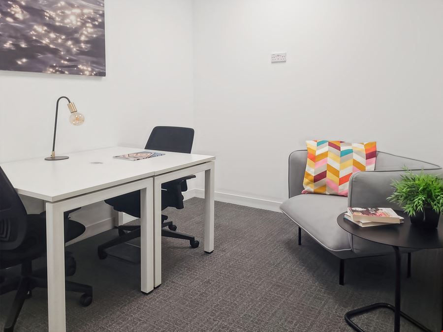 Regus - Derby Square