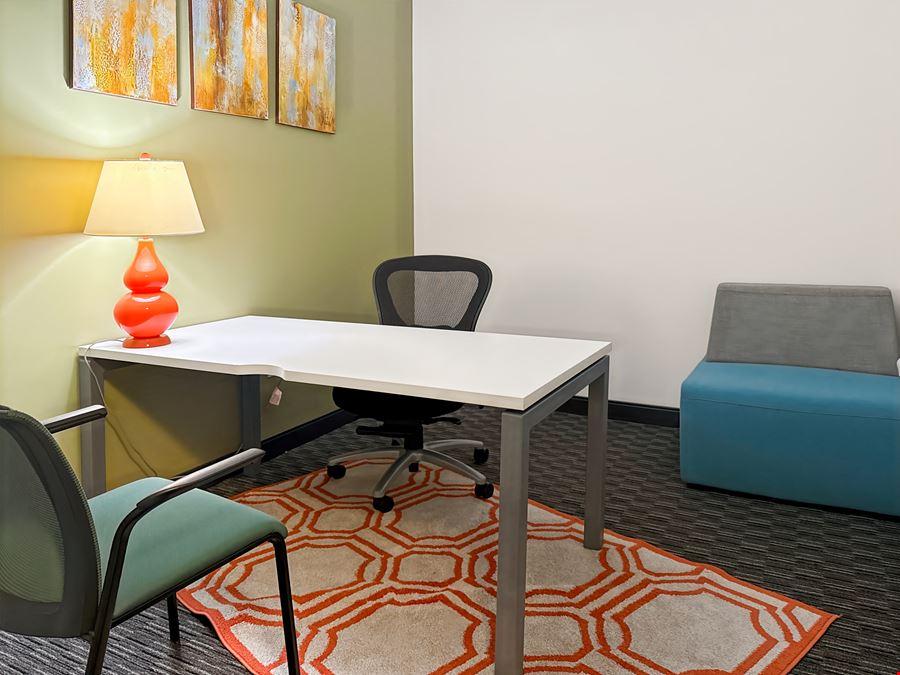 LA, New Orleans - Metairie - One Lakeway