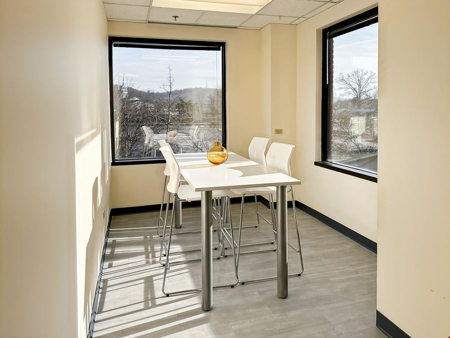 Regus - Bedminster - Crossroads Dr