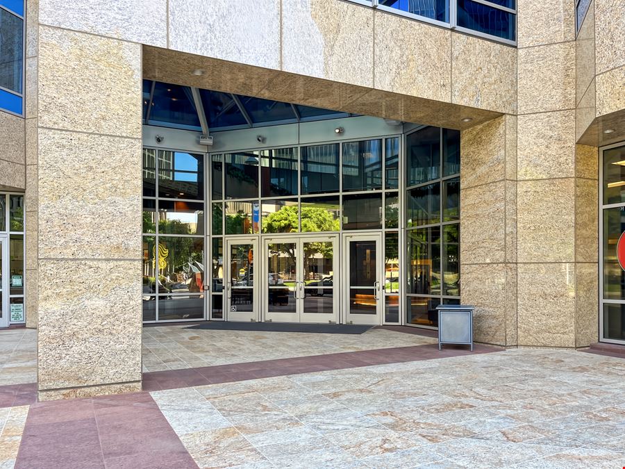 Regus - Sacramento - 500 Capitol Mall