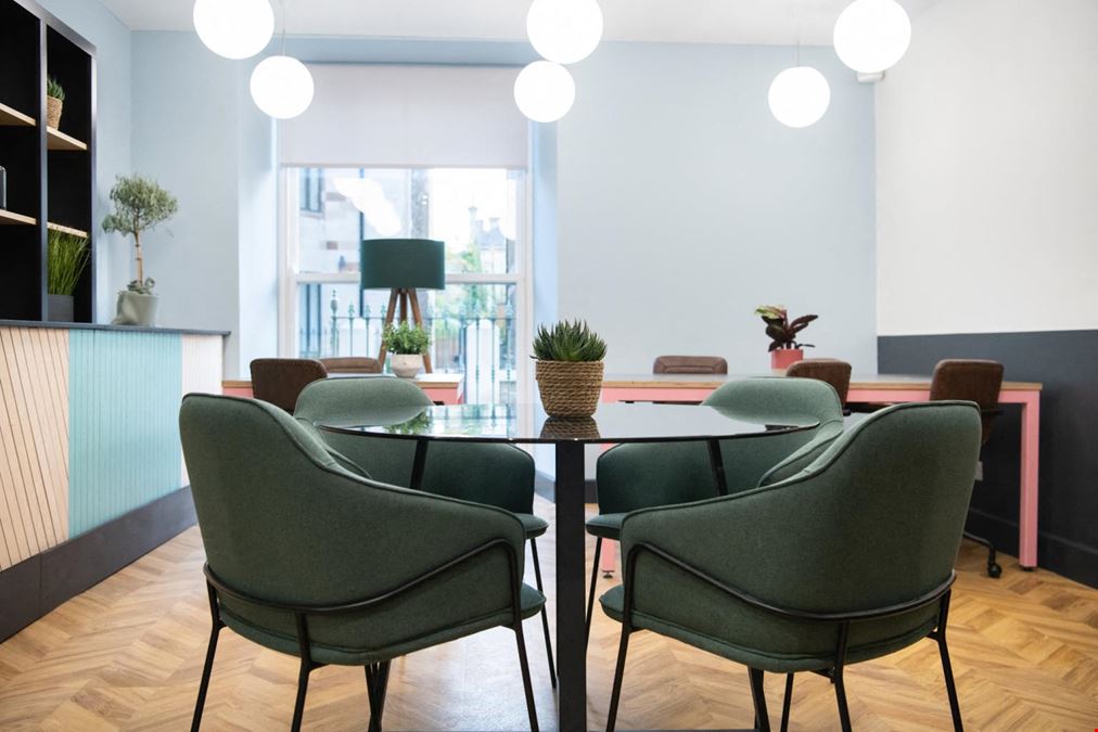 Wizu Workspace - Royal House