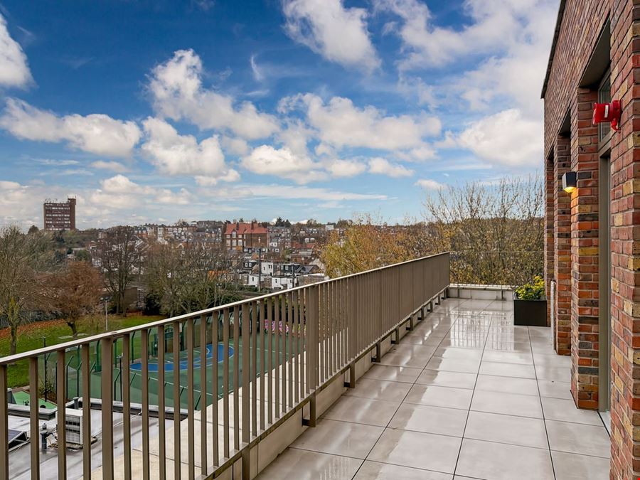 Spaces - London Liddell Place