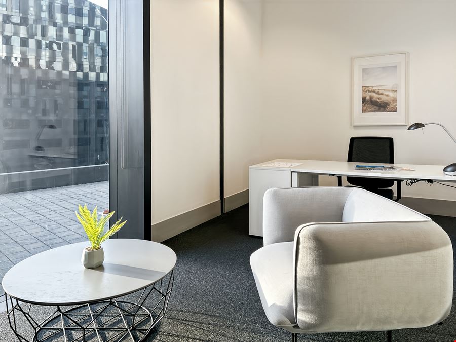 Regus - Mann Island