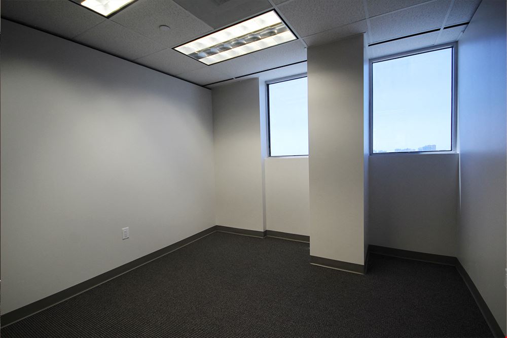 Workstyle Flexible Spaces - 2000 Crawford St