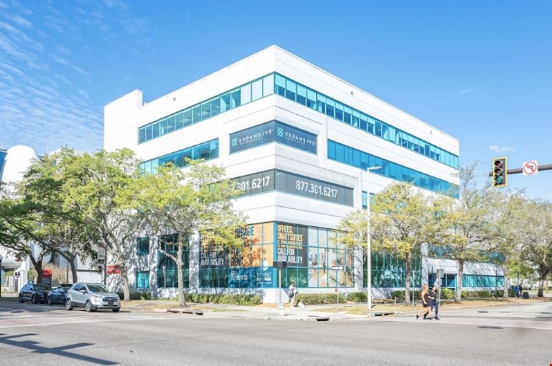 Expansive 4th Street DTSP