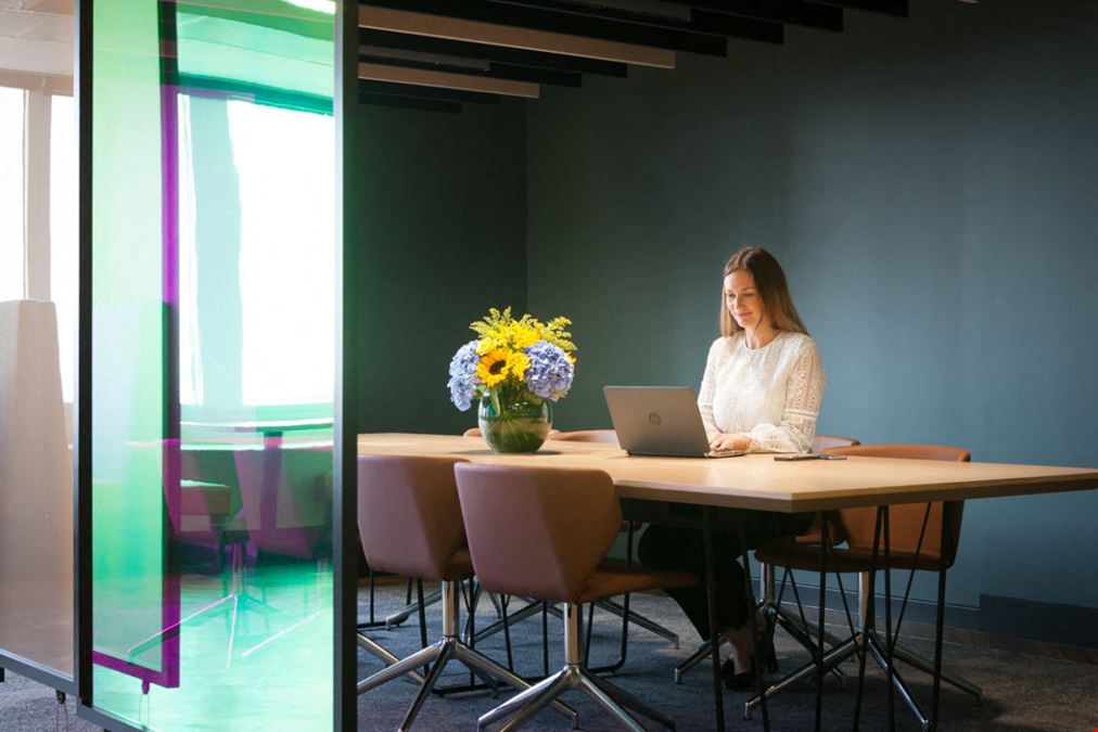 Landmark: Beaufort House - Aldgate