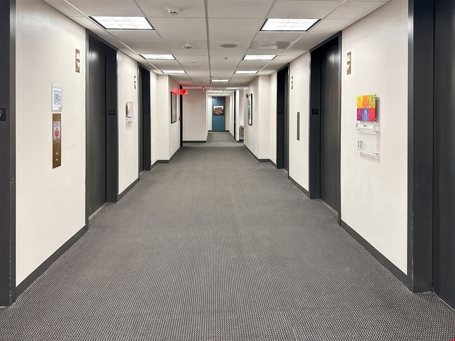 Regus - Little Rock - Regions Center