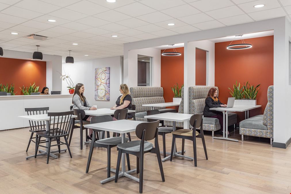 LA, New Orleans - Place St. Charles