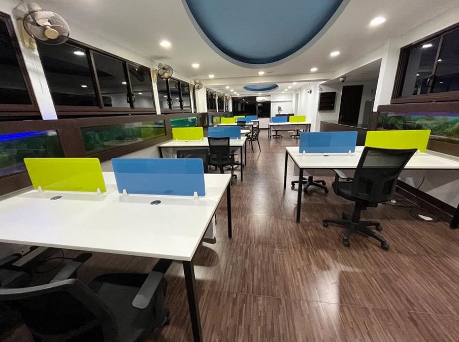 Pulsebay - Coworking - White Town