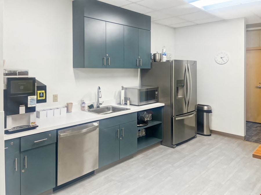 Regus - Madison - Heartland Trl