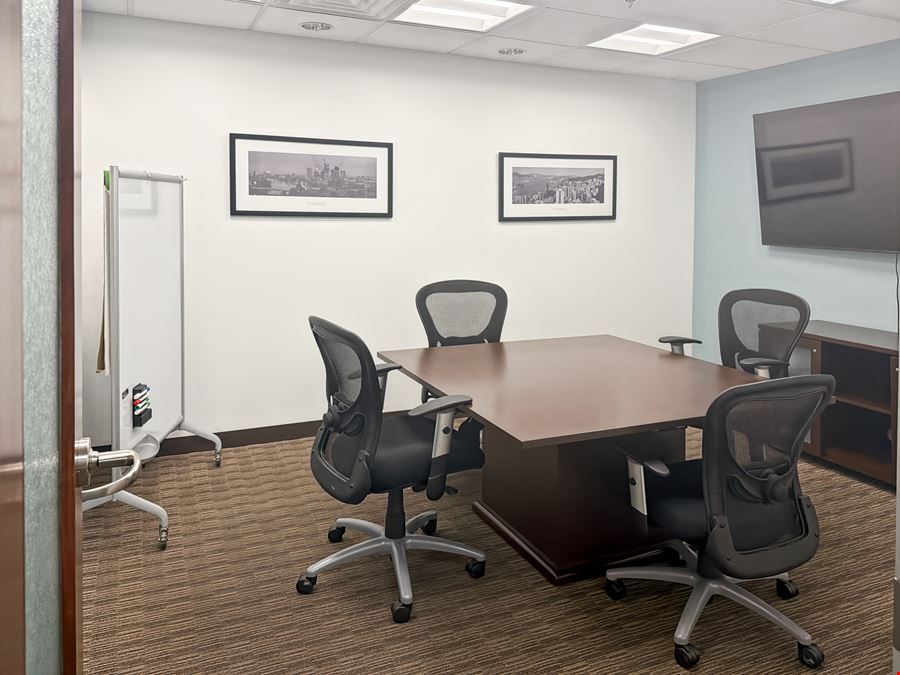 NV, Las Vegas - The Gramercy